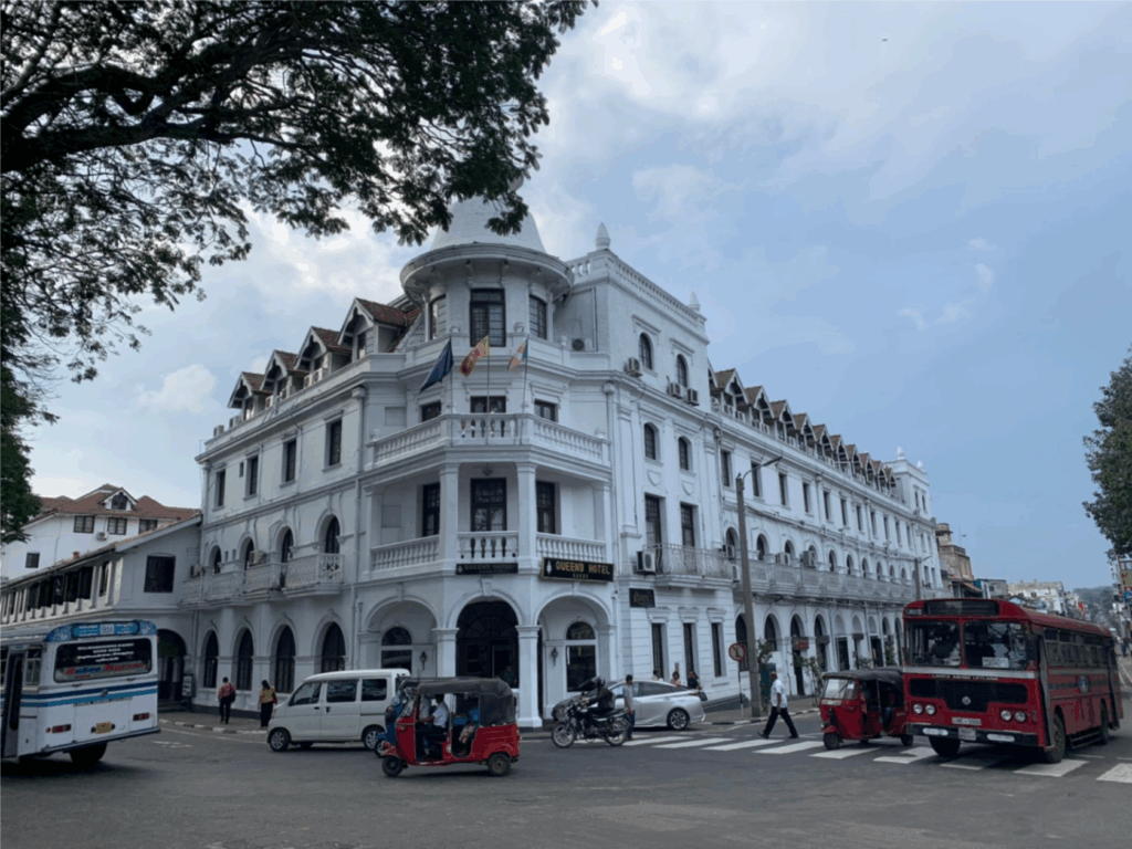 Queens hotel